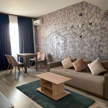 Apartament Bulevard - Summerland مامايا المظهر الخارجي الصورة
